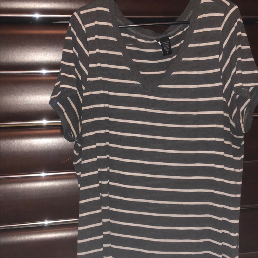 Gray and white v neck